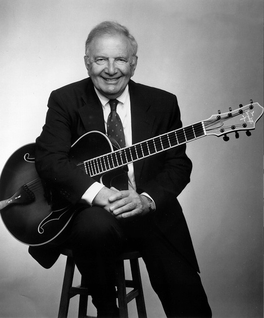 Bucky Pizzarelli