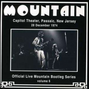 Capital Theatre, Passaic, New Jersey 28 December 1974 [Official Live Bootleg Series Vol.06] 