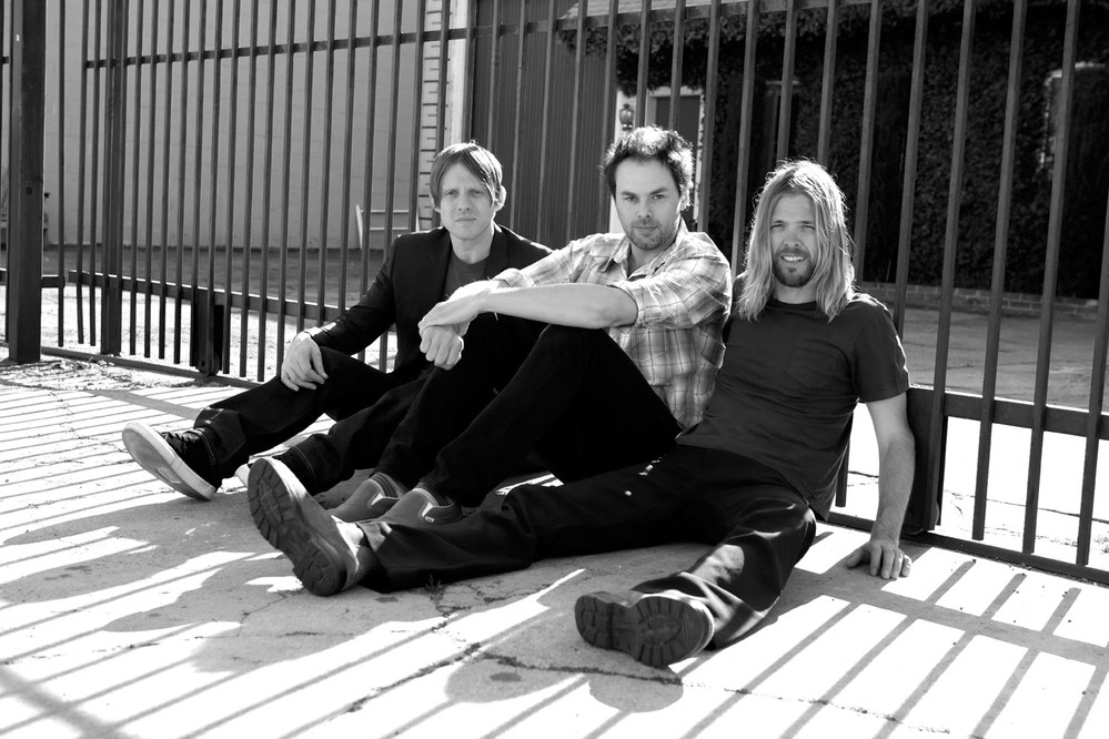 Taylor Hawkins & The Coattail Riders