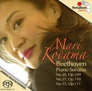 Piano Sonatas No.30, No.31, No.32 (Mari Kodama)