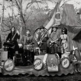 The Raconteurs - Consolers Of The Lonely '2008
